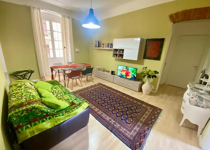 Center House 272 La Spezia