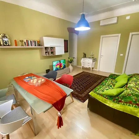 Center House 272 Apartment